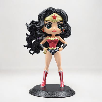 Wonder Woman Q Style Action Figure With Stand (16 Cm Height)