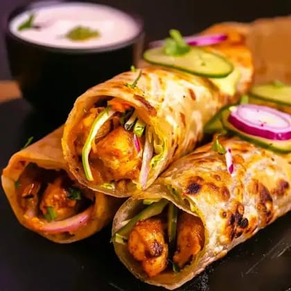 Teekha Hichki Chicken Roll