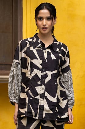 Soft Muslin Abstract Print Shirt with Peter Pan Collar-XS