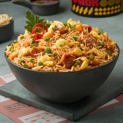 Chicken Schezwan Fried Rice - Half (500 ml)