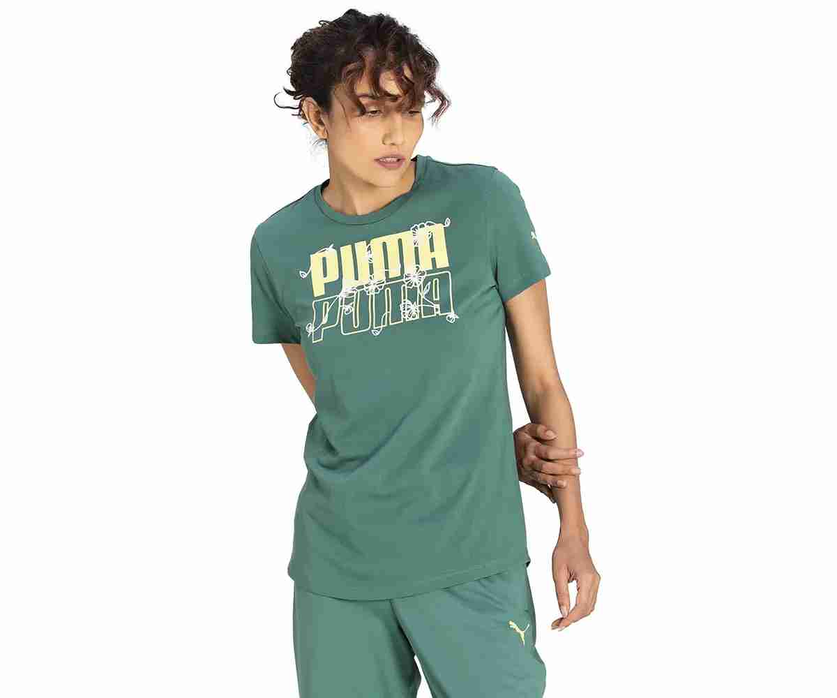 PUMA Graphic Women's Regular Fit T-Shirt