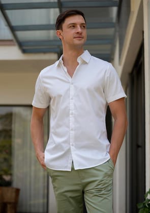Lite Shirt in White-S · 38 - 39''