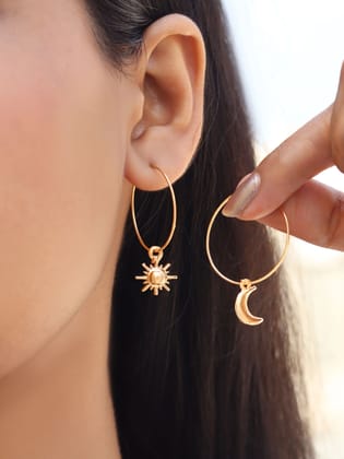 Mismatched Sun Moon Earring