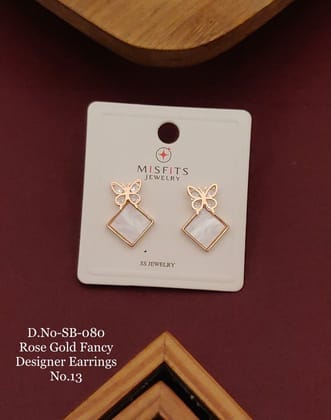 ELSA THREAD EARRINGS