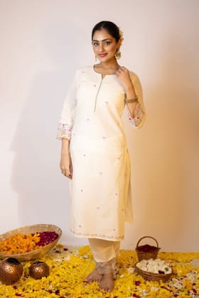 Cotton Set with Embroidery-M