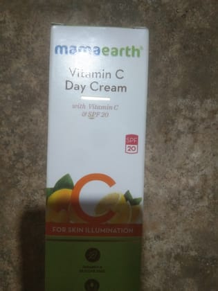 Mama earth vitamin c day cream 