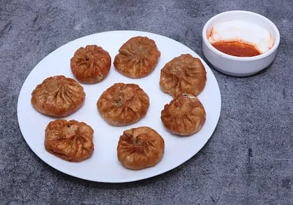 Veg Fry Bajra Momos [8 Pieces]