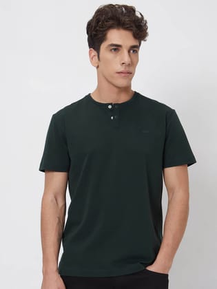 Mufti Green Textured Textured Slim Fit Casual Polo
