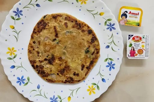Aloo Pyaaz Paratha