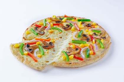 Veggie Farmhouse Medium Pizza (Serves 2)