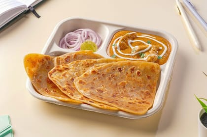 Chicken Lababdar Paratha Lunchbox