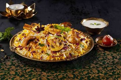 Taj-e-Khumb Biryani (Mushroom Biryani - Serves 1)