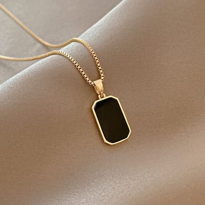 Tiny Treasure ( Pendant + Chain)-Gold