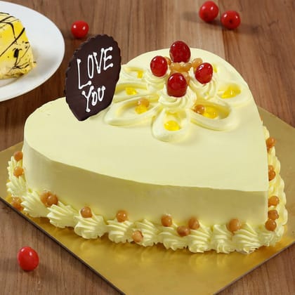 Heart Shaped Butterscotch Cake 1 Kg Eggless