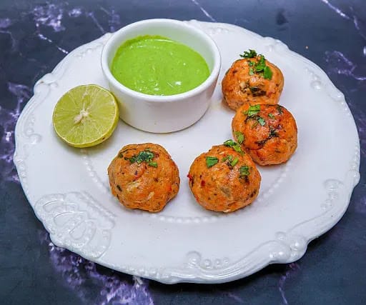 Baked Chicken Balls 4 Pcs