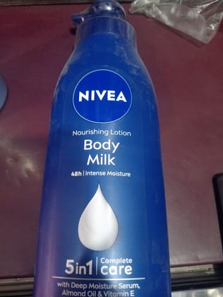 Nivea Nourishing lotion Body Milk With deep moisture serum, 