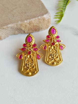 Glamorous Golden Dangler Earrings – Perfect for Party Elegance | Sarichka-Magenta