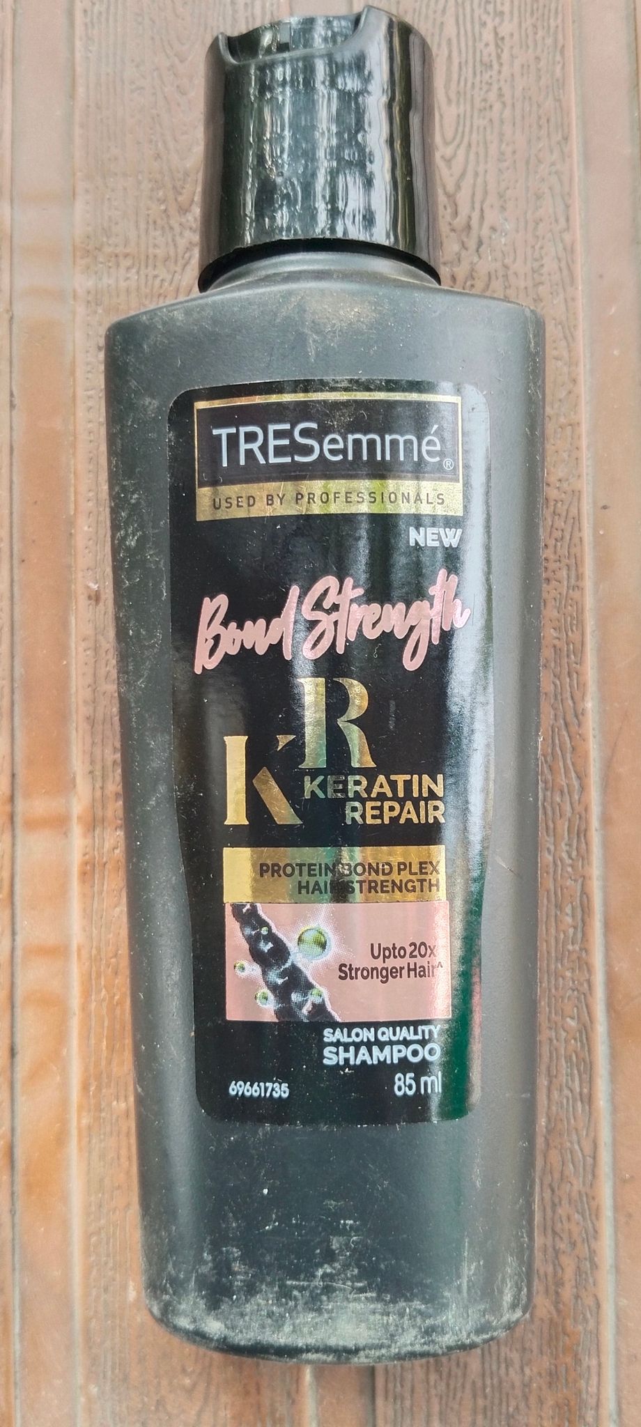 Tresemmé Bond strength Keratin Repair Shampoo 