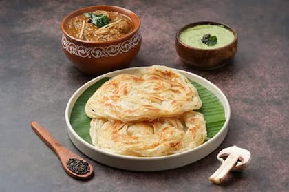 Malabar Paratha With Mushroom Chettinad