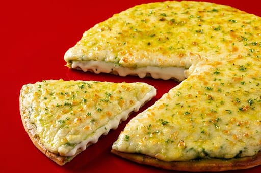 Double Cheese Pesto Margherita Medium Pizza