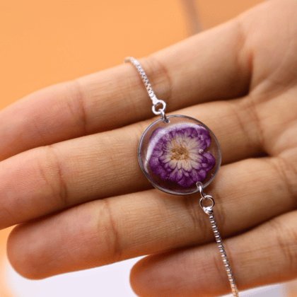 Tiny Chrysanthemum  Bracelet-Gold