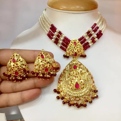 Jadau necklace sets 86545258-Short Necklaces / Red / Ruby / Maroon / Copper Alloy