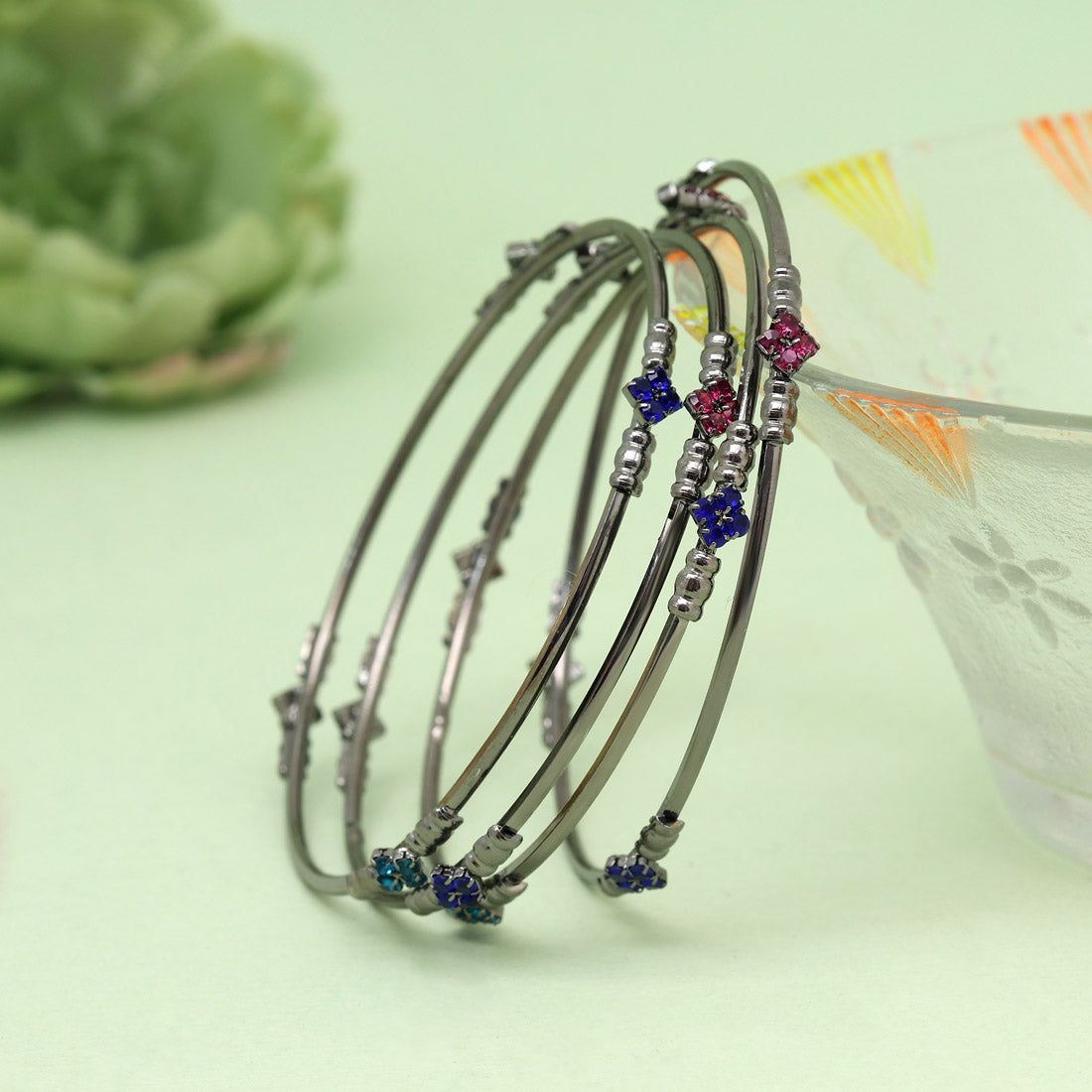 Multi Color 1 Set Of Bangle Size: 2.6-Bangle Size: 2.6 / Gold / Alloy With Good Quality Black Silver Plated