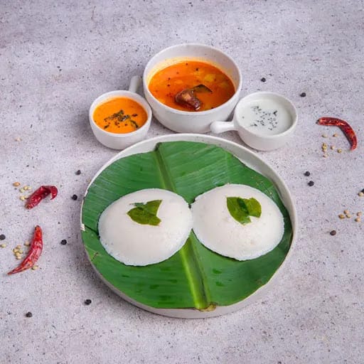 Plain Idli