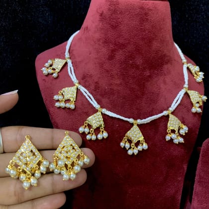 Jadau Necklace Sets 58865-Short Necklaces / Copper Alloy / White
