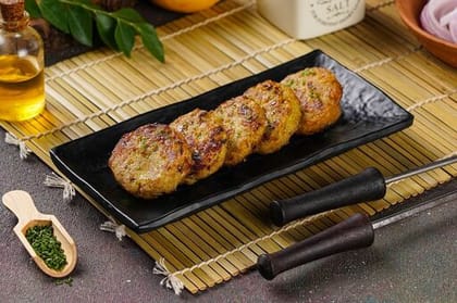 Chicken Tikki Kebab (5-pcs).