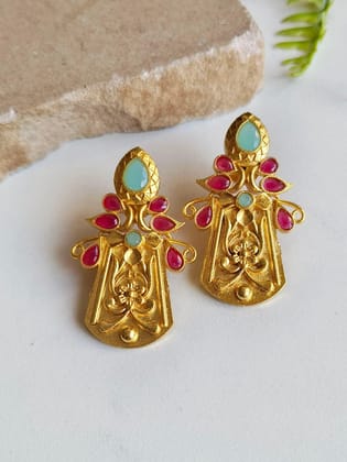 Glamorous Golden Dangler Earrings – Perfect for Party Elegance | Sarichka-Magenta+Mint Blue