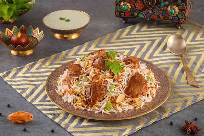 Spicy Dum Gosht Biryani (Hyderabadi Dum Mutton Biryani - Serves 1)