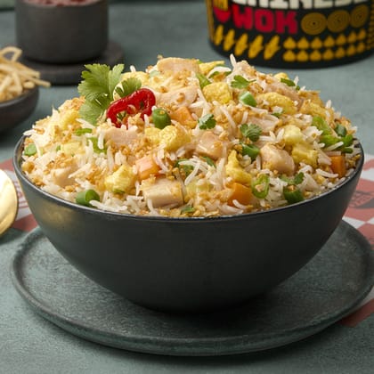 Chicken Burnt Garlic Fried Rice - Half (500 ml)