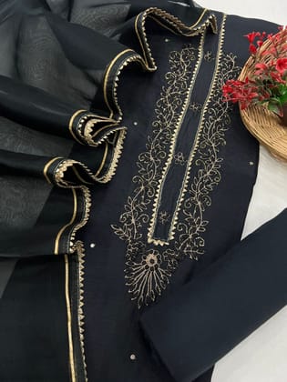 Muslin silk suit