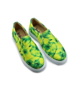 Men Printed Slip-On Loafers