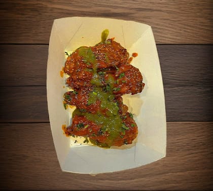Dhamaka Chicken Momos
