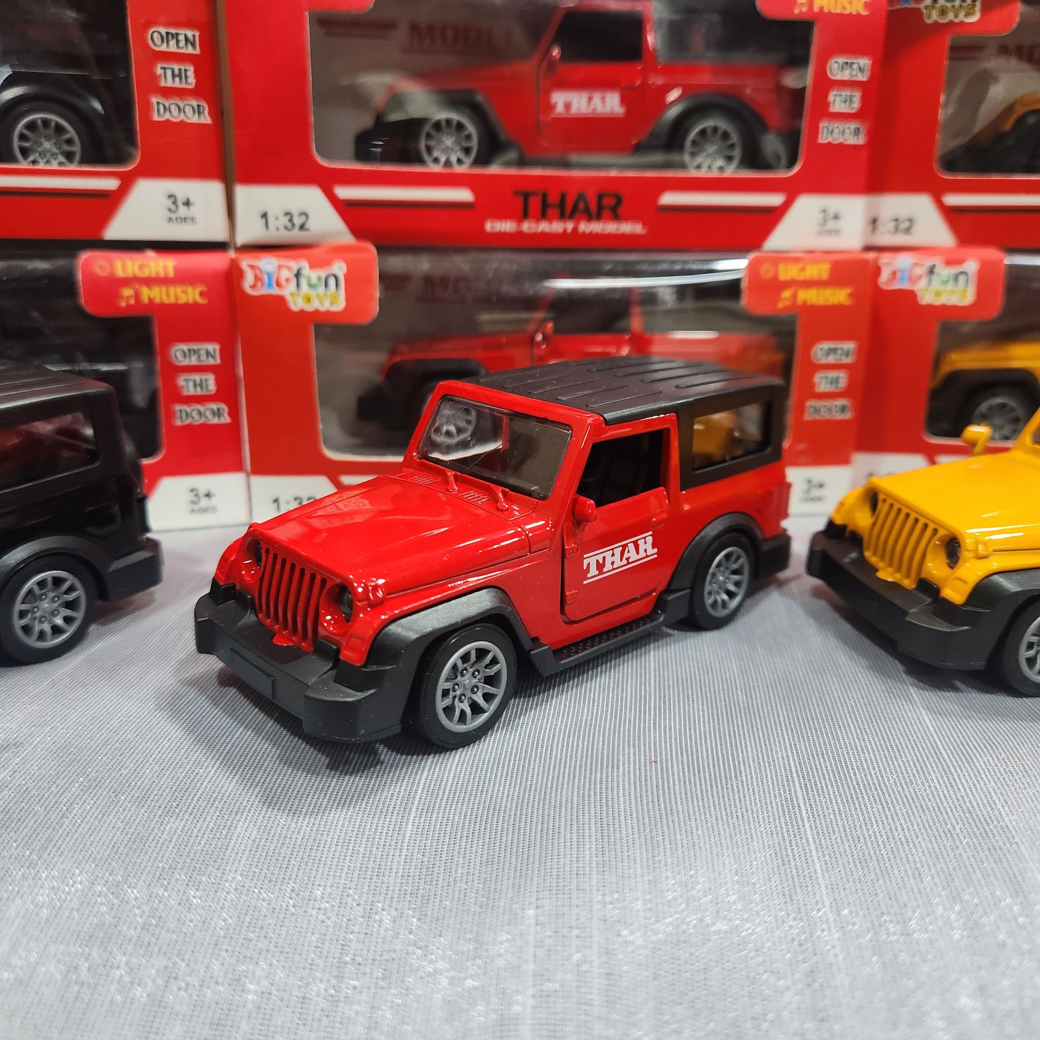 Thar Diecast Car 1:32 (12x4.5 cm) Assorted Colors