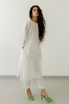 Pristine White linen kurta set-S