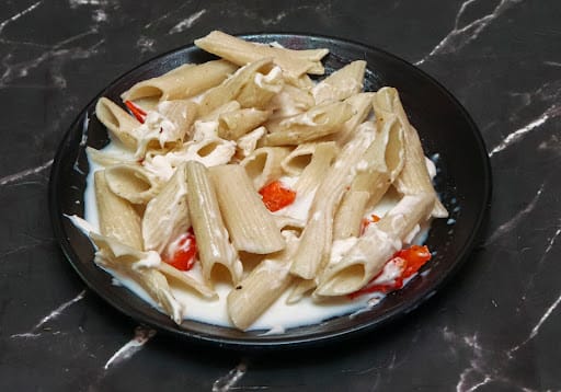 White Sauce Pasta