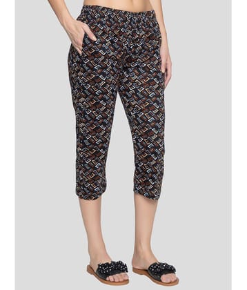 Zeffit Cotton Capris - Black - None