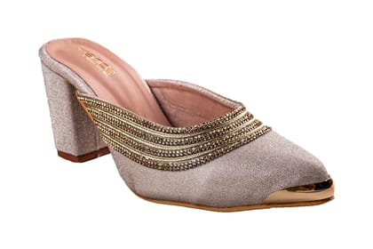 Trendz Ladies Golden Wedding Chappal-Golden / 4 / Ethnic