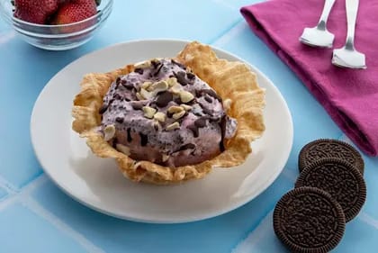 Strawberry Cookies Stone Sundae [180 G]