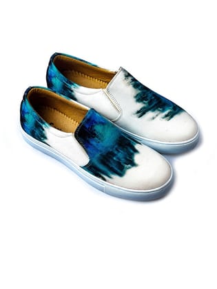 Men Printed Canvas Slip-On Sneakers