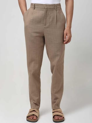 Khaki Relaxed Tapered Fit Seersucker Single Pleat Trouser In Cotton