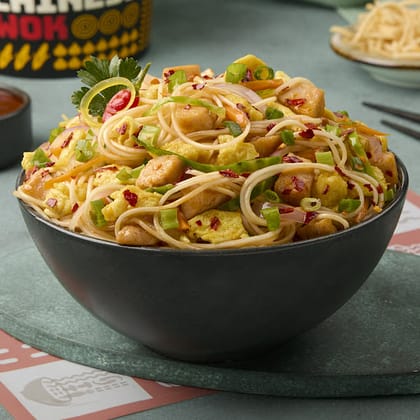 Chicken Chilli Garlic Noodles - Full (1000 Ml)