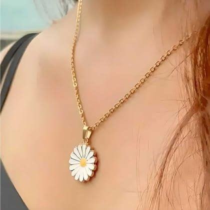 Gold Plated Stylish Necklace-Free Size