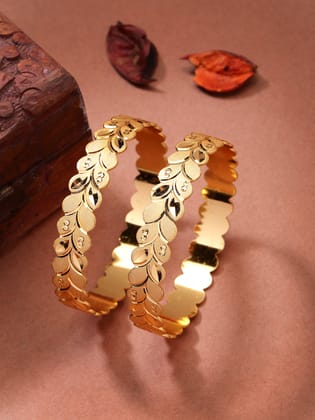 NVR Women's Set of 2 Gold-Plated Leaf Shaped Kada Bangles-2.4 / Gold / Alloy