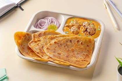 Smoked Butter Chicken And Paratha Lunchbox