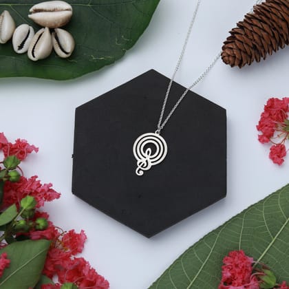Melocircle Pendant Necklace-Silver