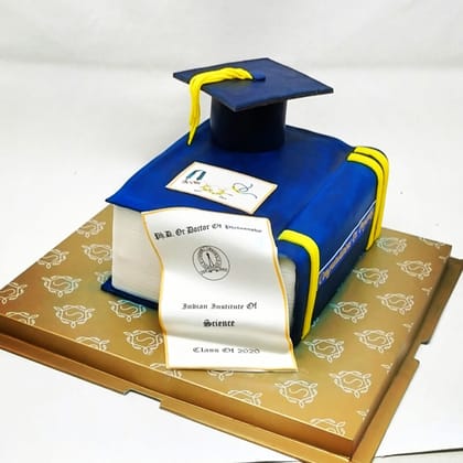 Graduation Cake-Egg / Butterscotch